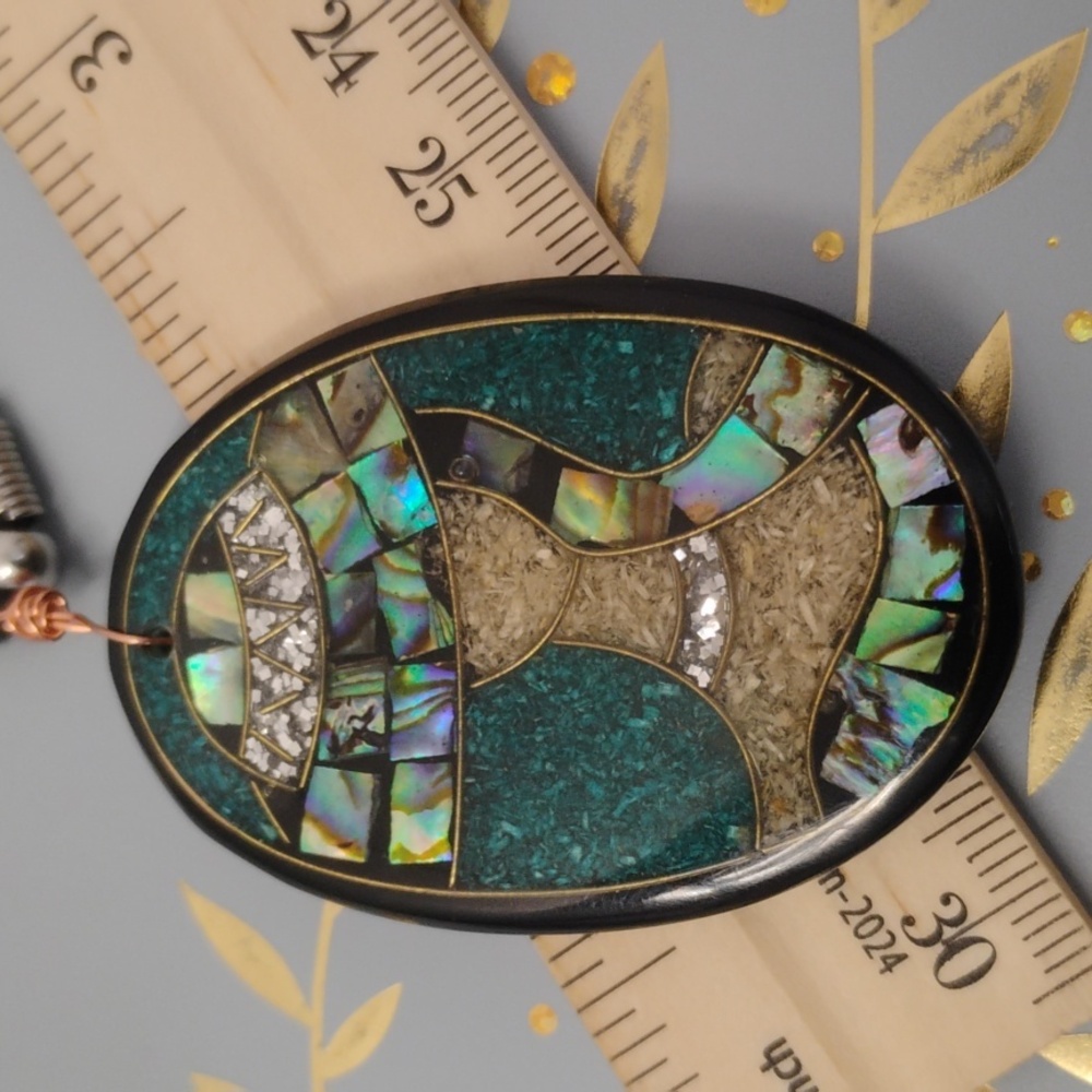 Elegant Abalone Mosaic Pendant Necklace - Picture 10 of 10